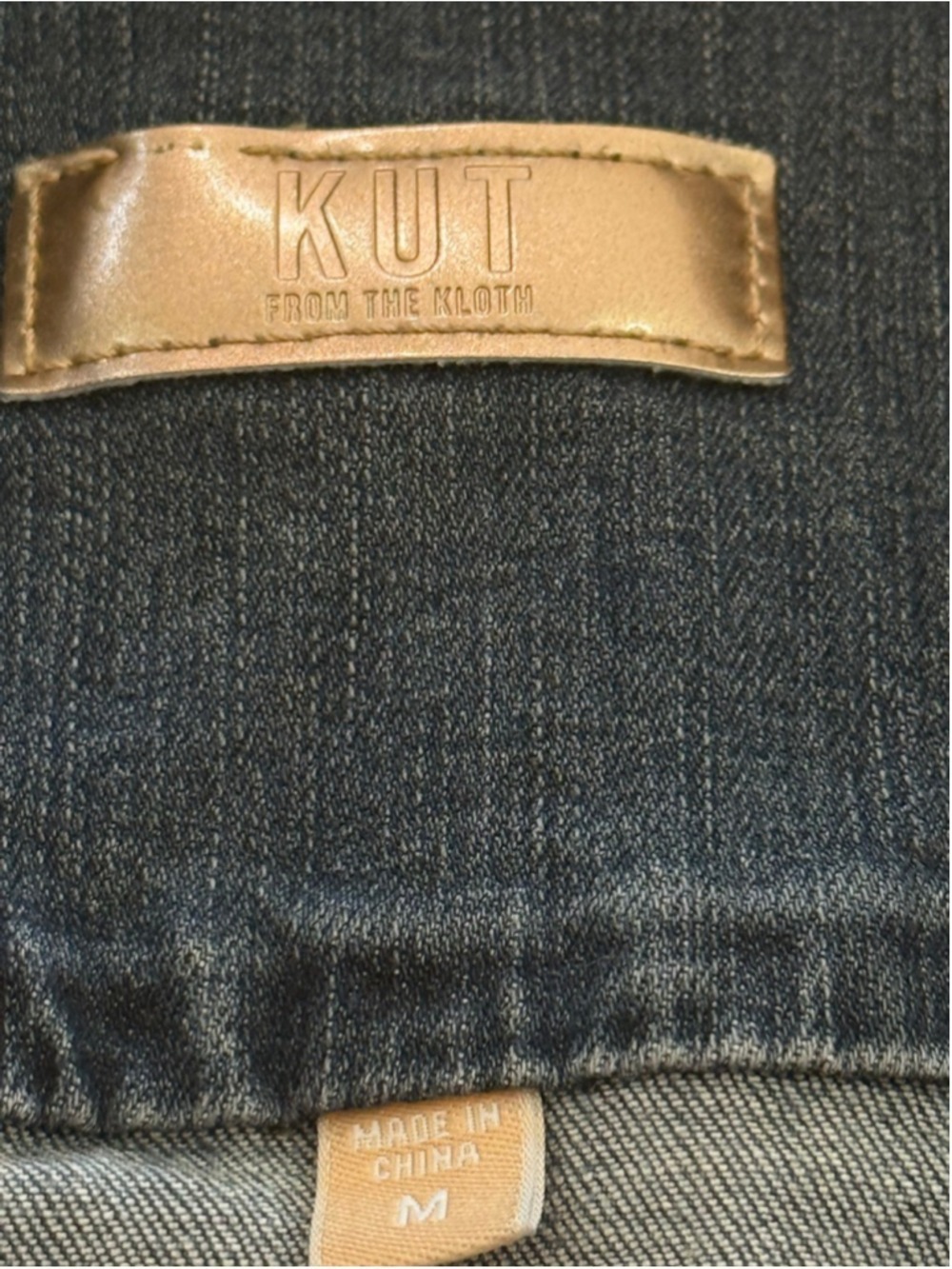 KUT from the Kloth Blue Denim Jean Jacket Size M, chest pocket, pin tuck - Picture 15 of 15